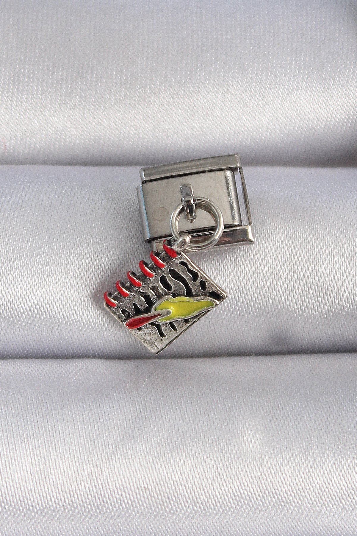 316L Çelik Gümüş Renk Sallantı Defter Figür Charm