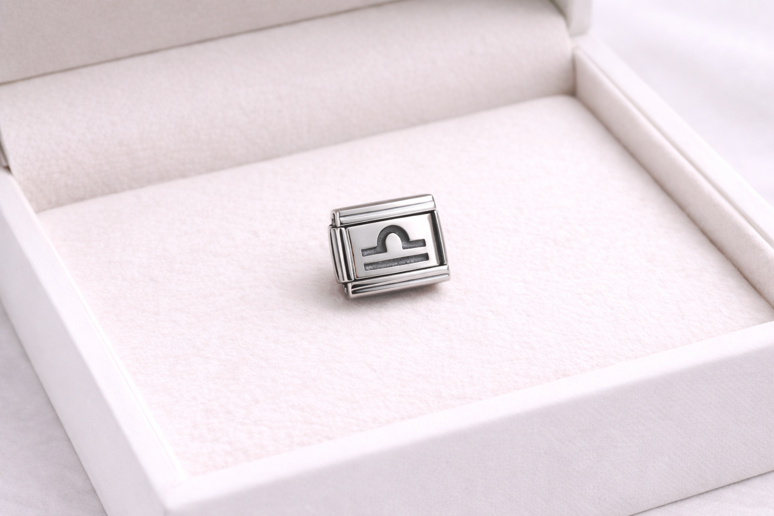 Çelik Charm Terazi Burcu | Paslanmaz Çelik Burç Charm | Şık ve Zarif Tasarım