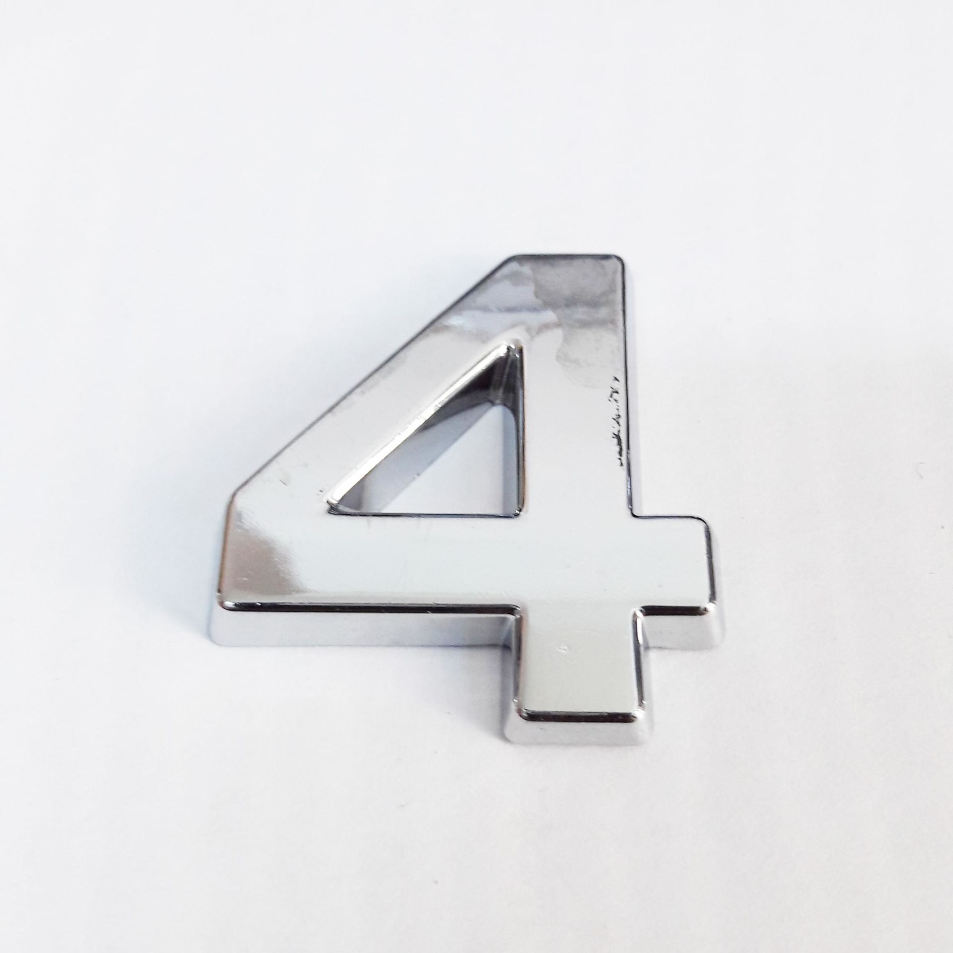 Cemax 4 Rakamı 3,75 Cm Krom Yapışkanlı