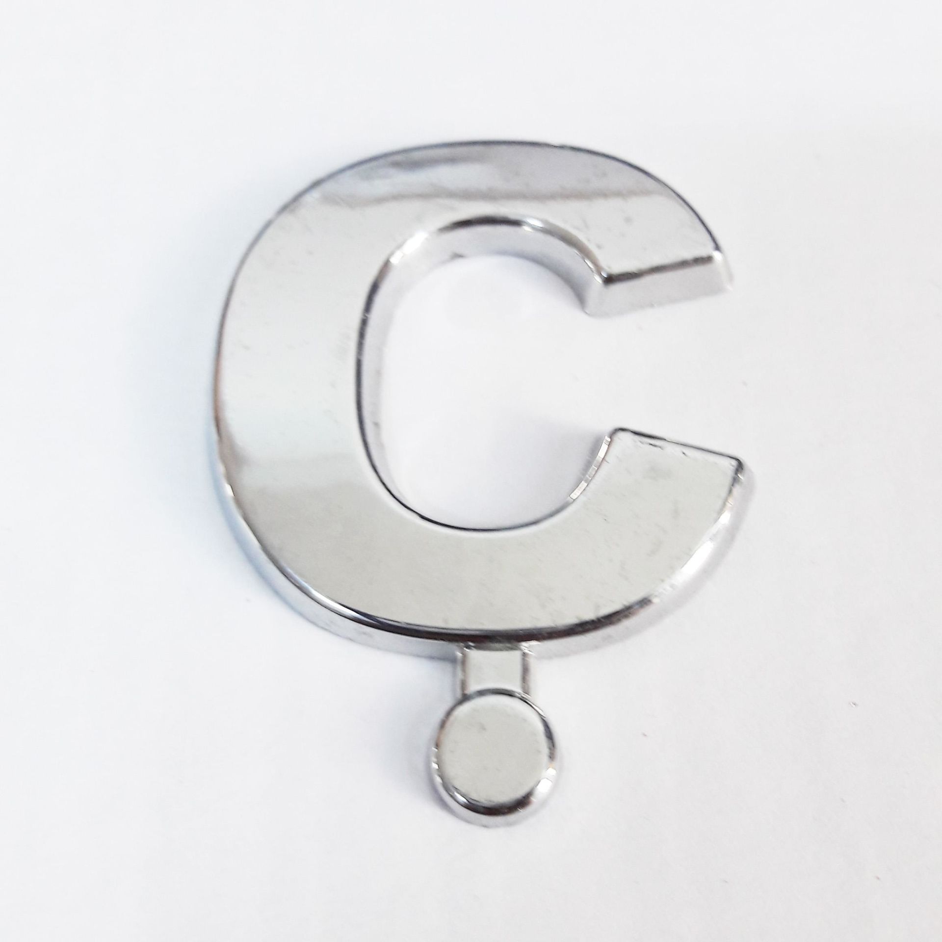 Cemax Ç Harfi 3,75 Cm Krom Yapışkanlı