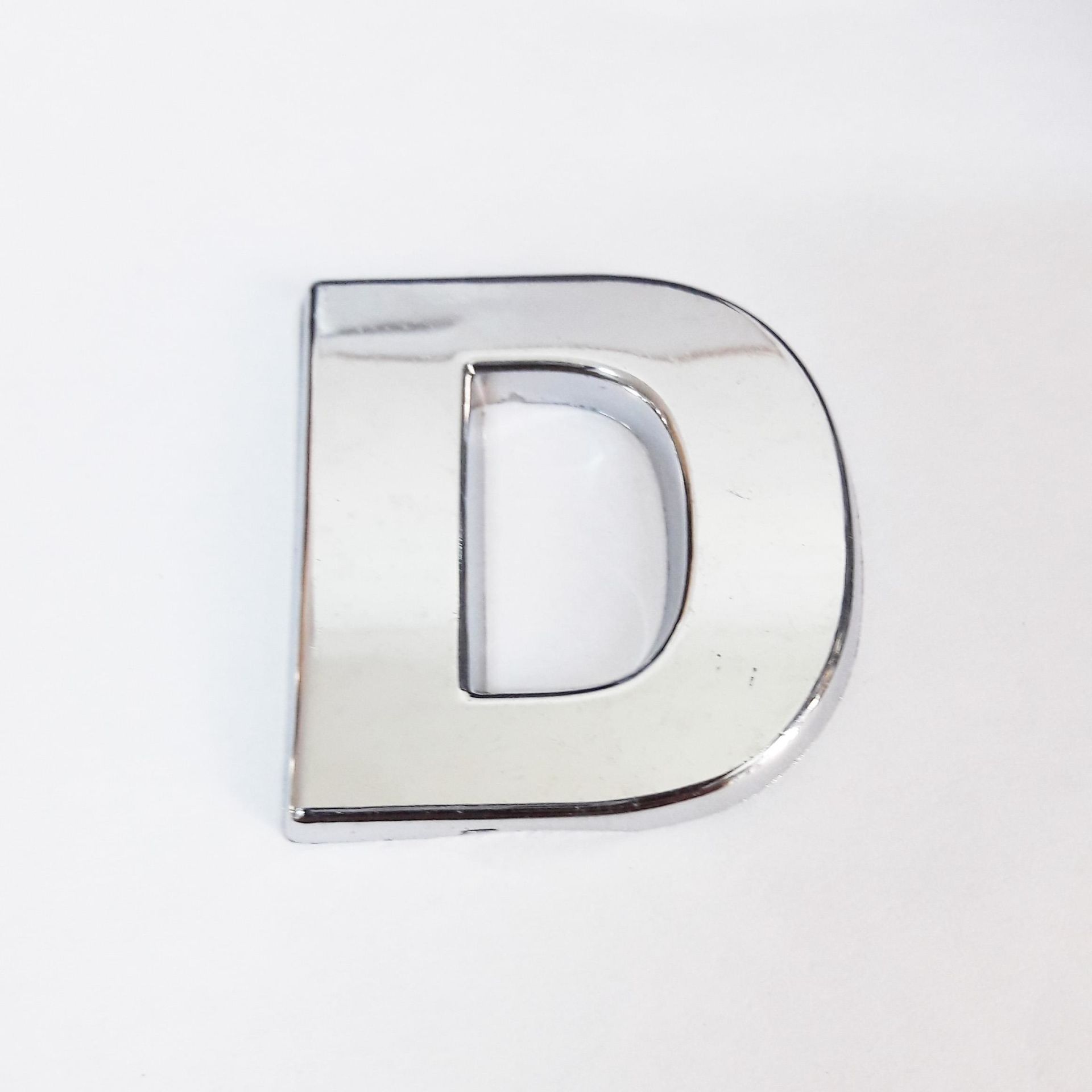 Cemax D Harfi 3,75 cm Krom Yapışkanlı