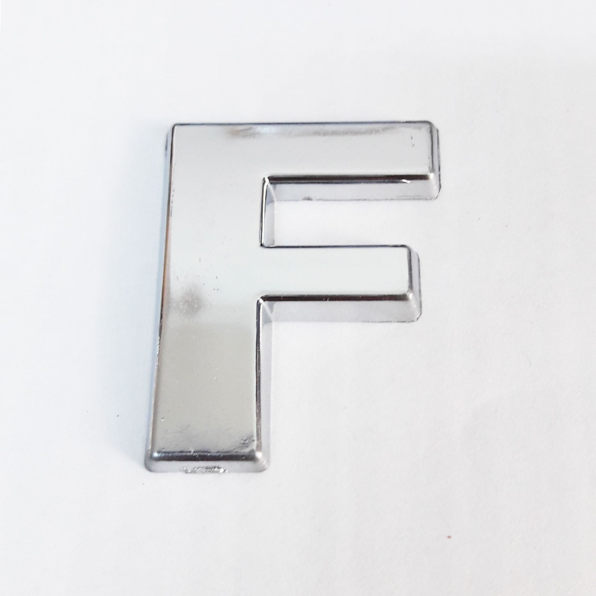 Cemax F Harfi 3,75 Cm Krom Yapışkanlı