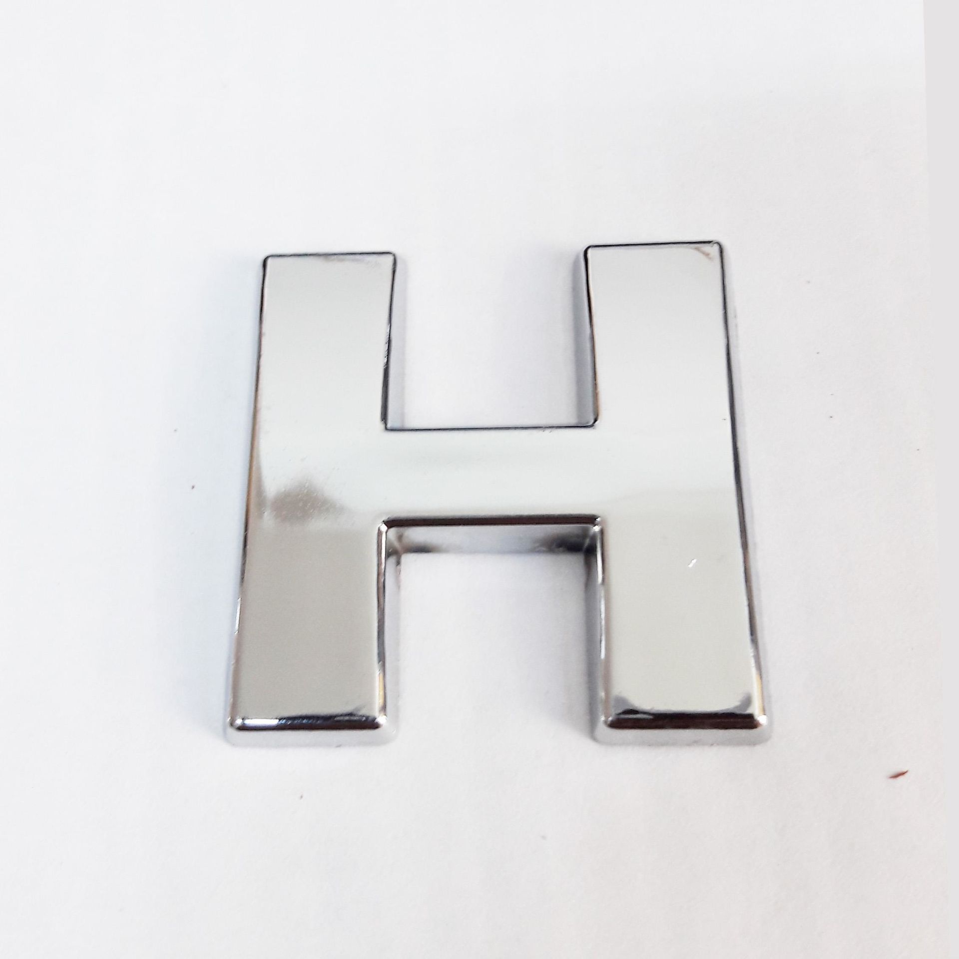 Cemax H Harfi 3,75 cm Krom Yapışkanlı