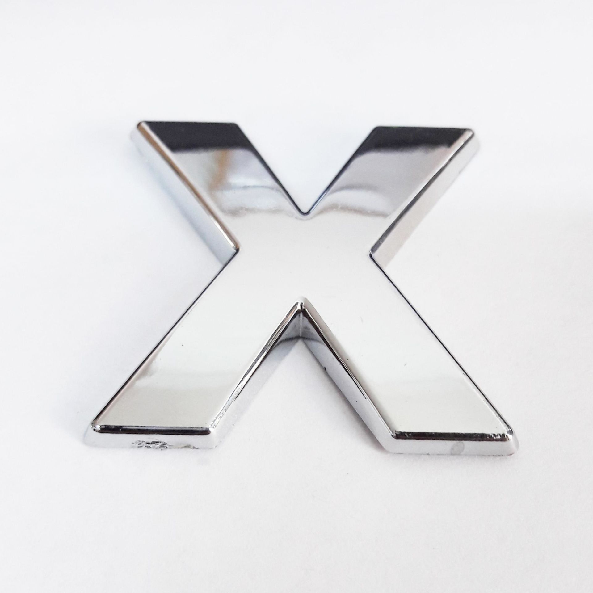 Cemax X Harfi 3,75 Cm Krom Yapışkanlı