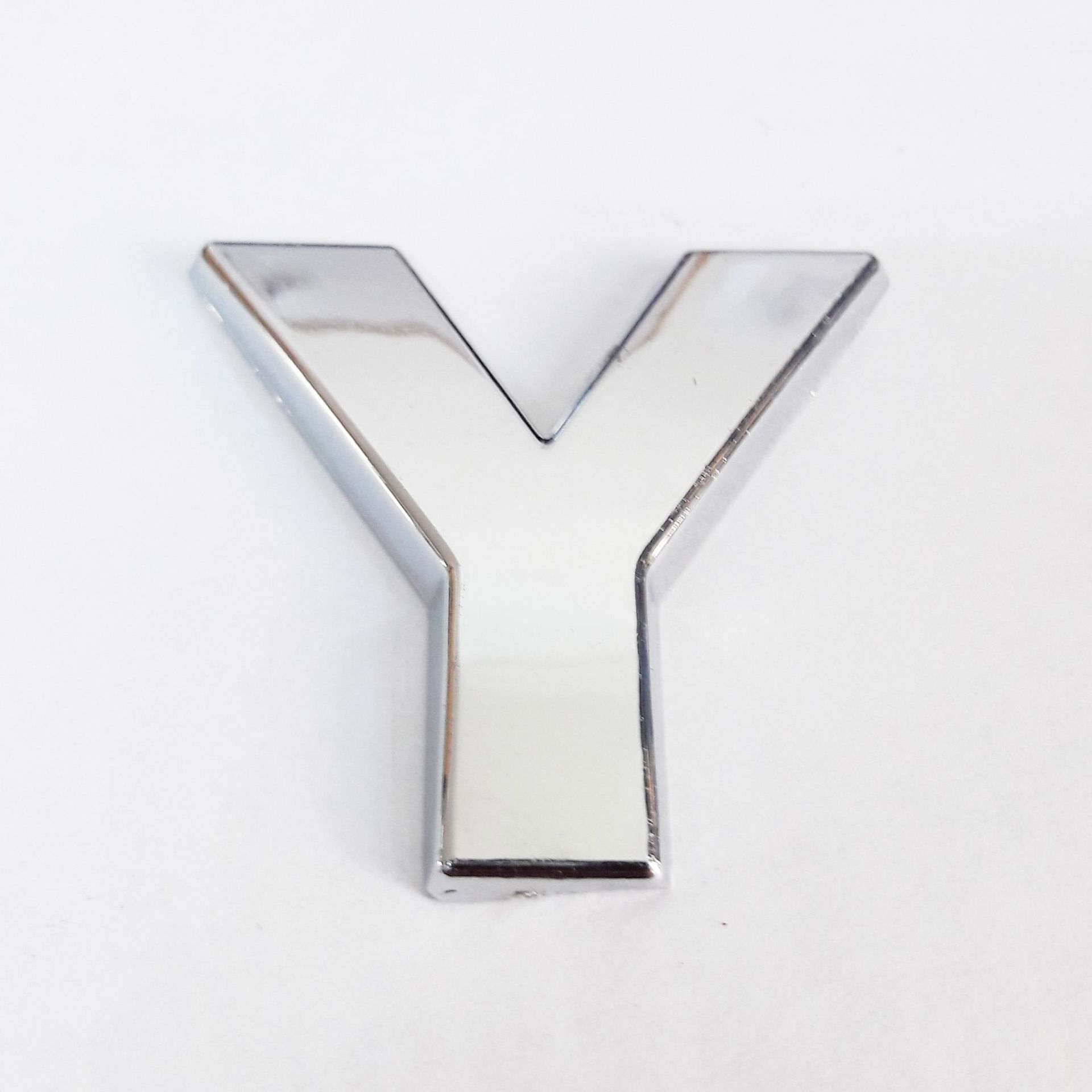 Cemax Y Harfi 3,75 cm Krom Yapışkanlı