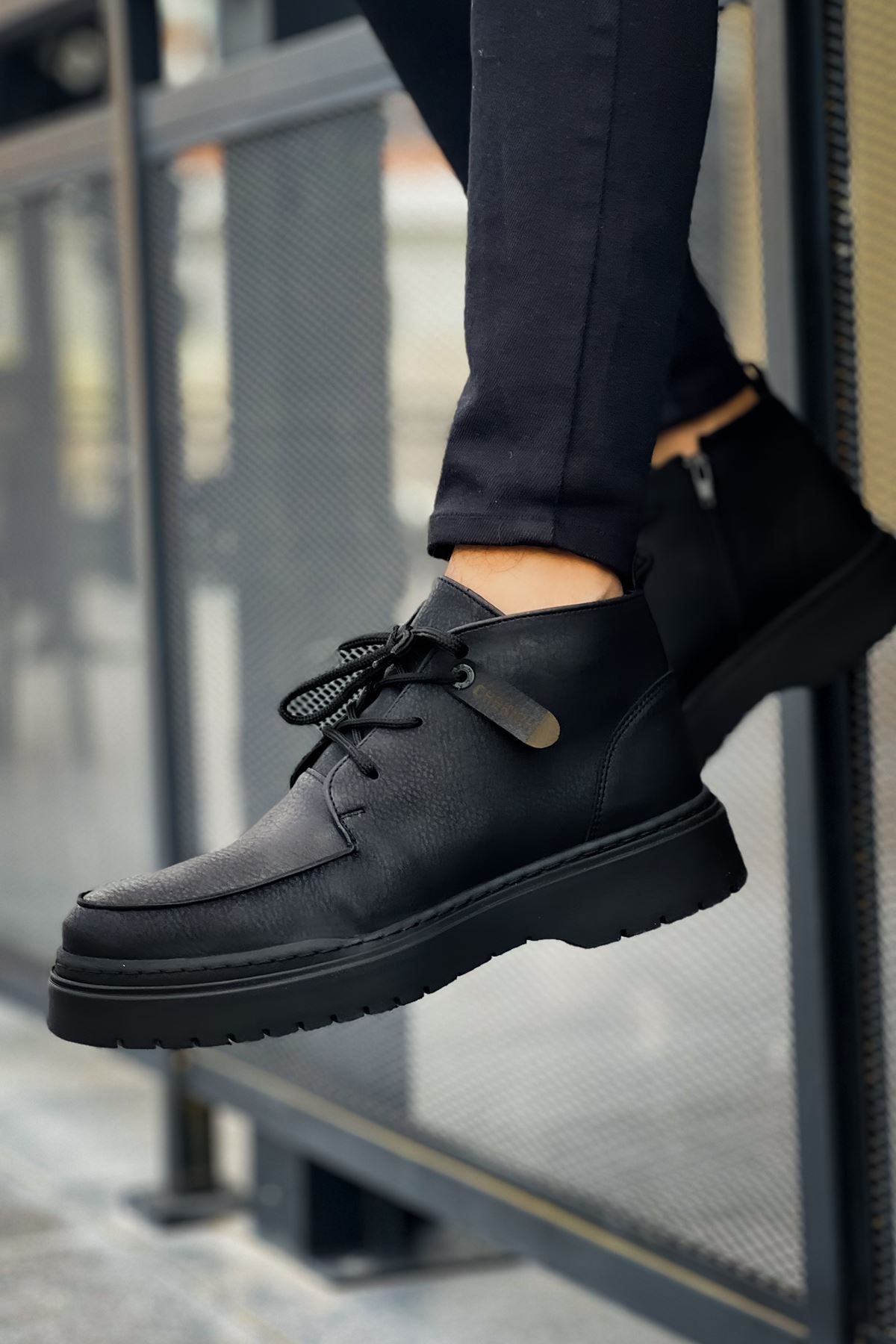 CH213 - CST Bryggen Erkek Bot SIYAH