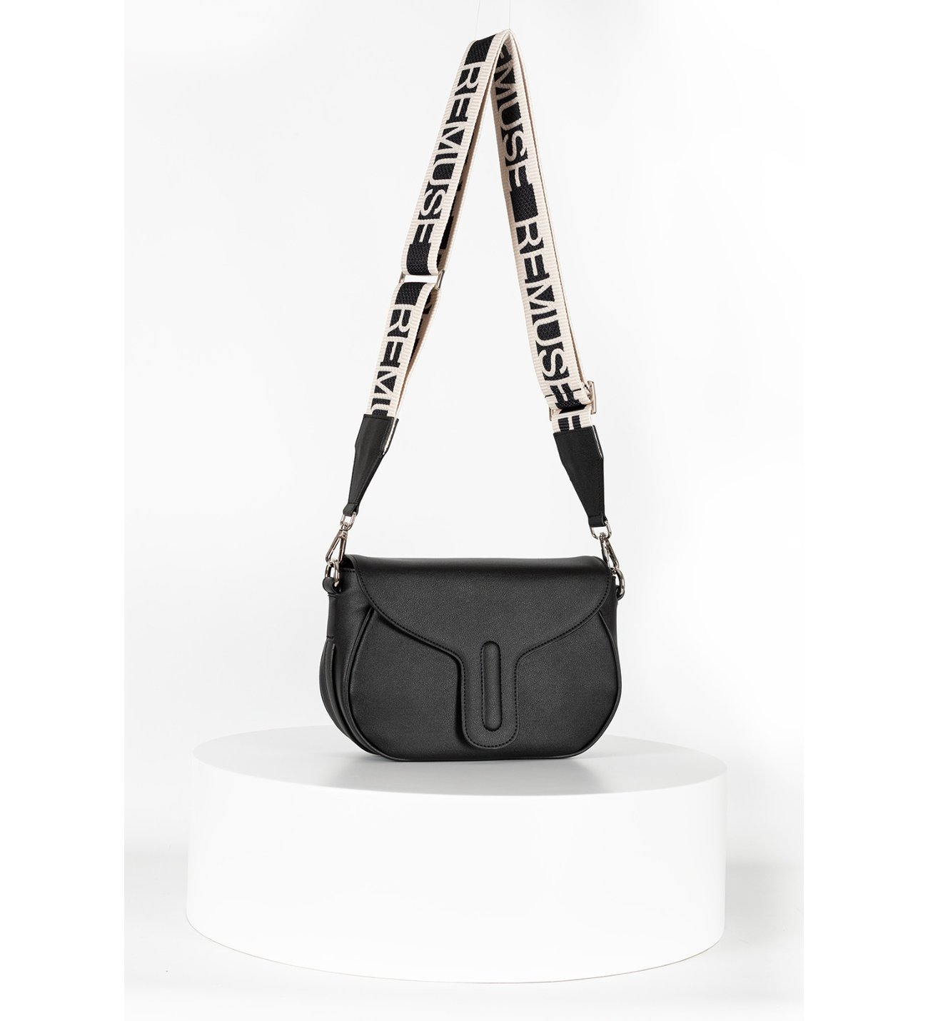 Remuse SuniÌ‡ DeriÌ‡ Askılı SiÌ‡yah Kadın Omuz Çantası